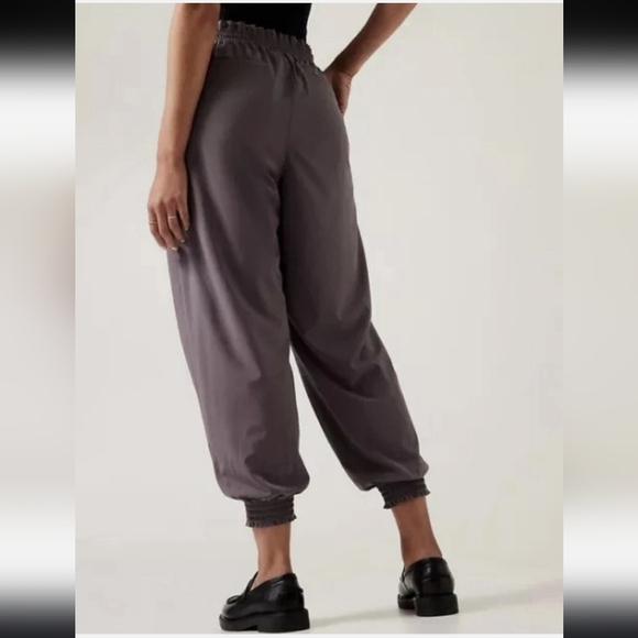 Athleta Dusk Violet Savannah Jogger Pants Sz 12 Elastic Waist 4 Pockets - Picture 2 of 13